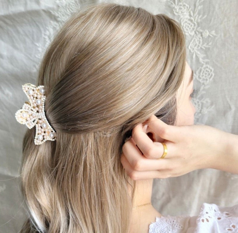 Pearl and crystal hair claw