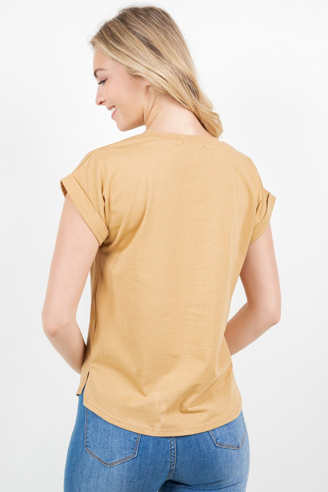 
                  
                    Executive T-shirt
                  
                