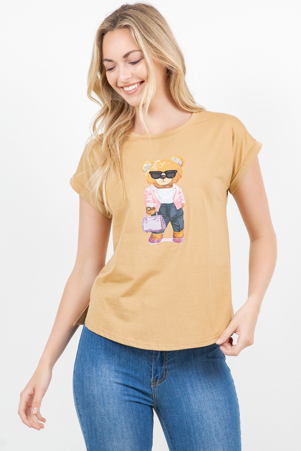 
                  
                    Executive T-shirt
                  
                