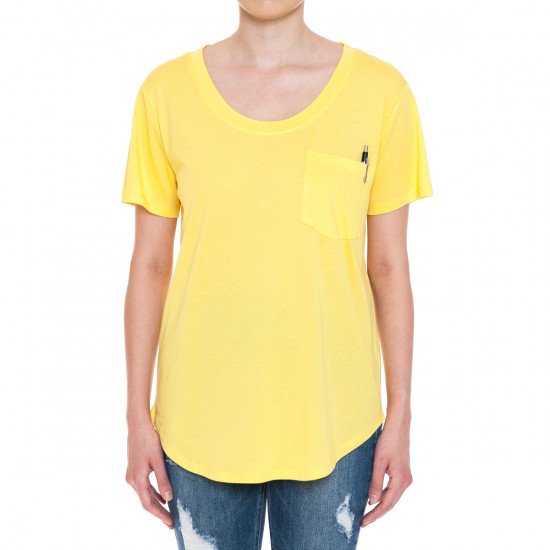 
                  
                    OVERSIZED ROUND NECK SHORT SLEEVE TOP WITH FRONT POCKET
                  
                