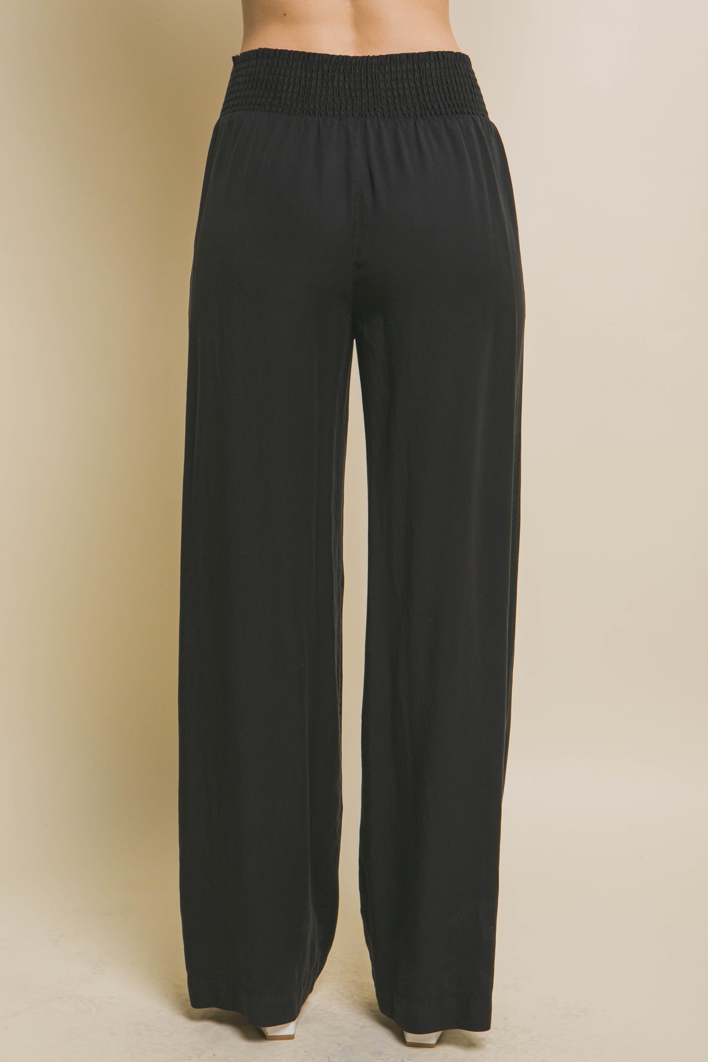 
                  
                    Long Casual Pants with Elastic Waistband
                  
                