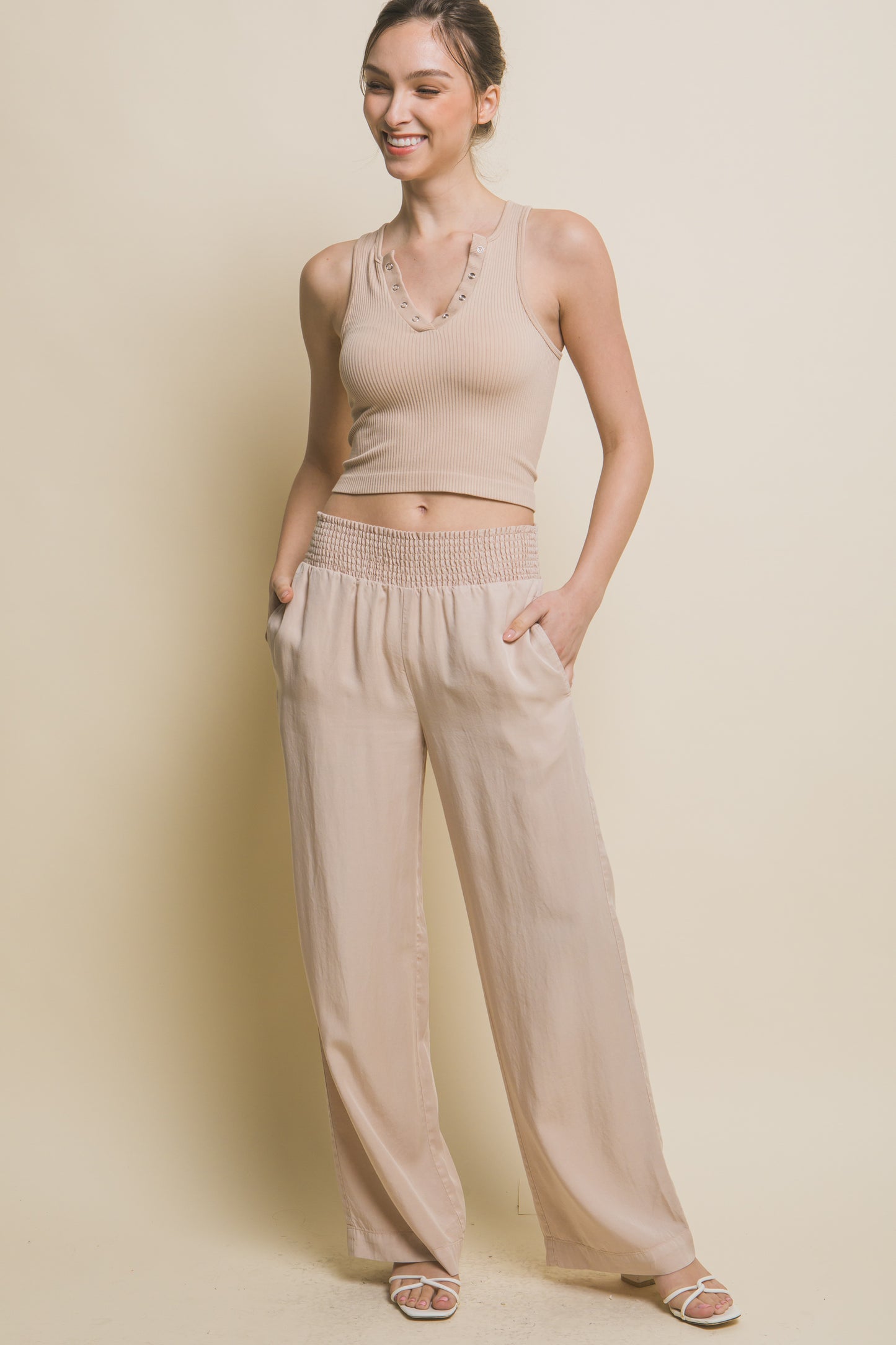 
                  
                    Long Casual Pants with Elastic Waistband
                  
                