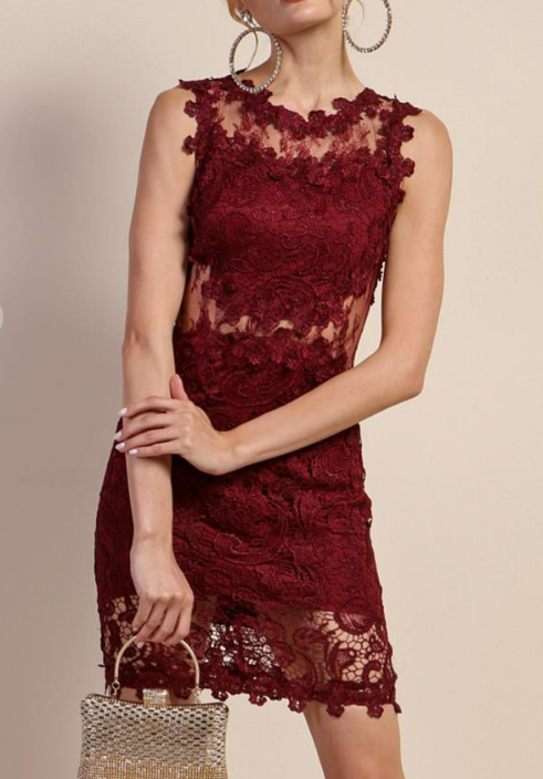 ELEGANT SHORT EMBROIDERED LACE DRESS M ELEGANT SHORT EMBROIDERED LACE DRESS M