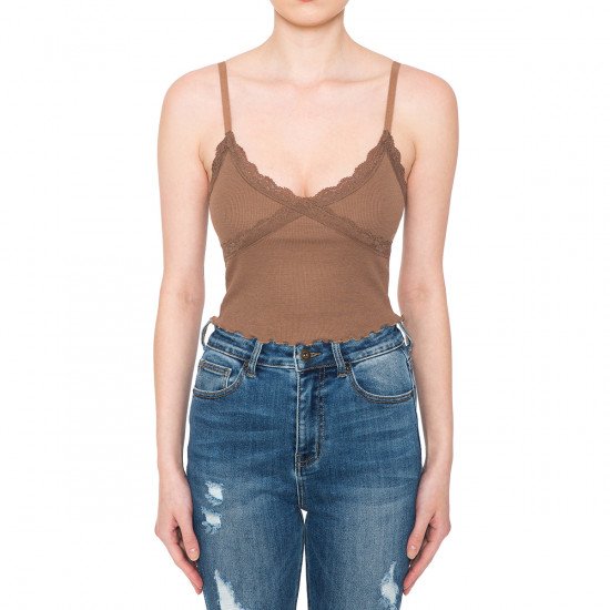 
                  
                    RIBBED KEYHOLE SIDE CROP TANK TOP
                  
                