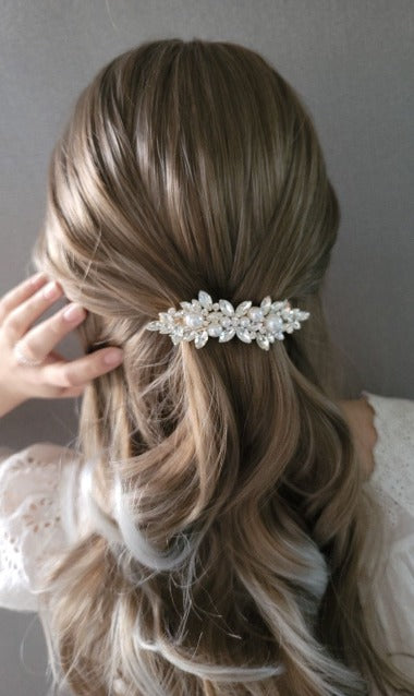 
                  
                    Pearl and crystal hair clip
                  
                