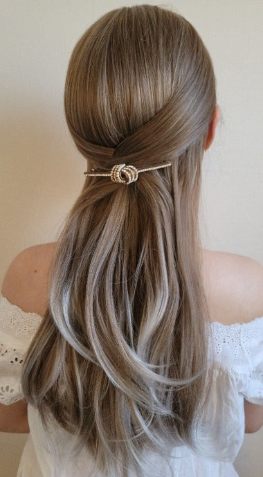 
                  
                    Hair clip
                  
                
