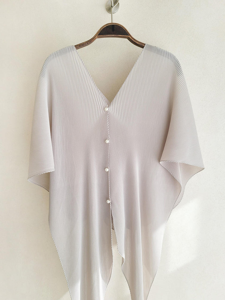 
                  
                    Pleated top
                  
                