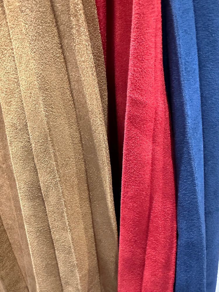 
                  
                    Suede pleated skirt
                  
                