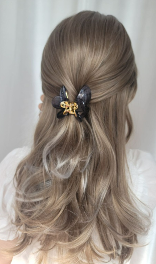 
                  
                    Butterfly hair claw
                  
                